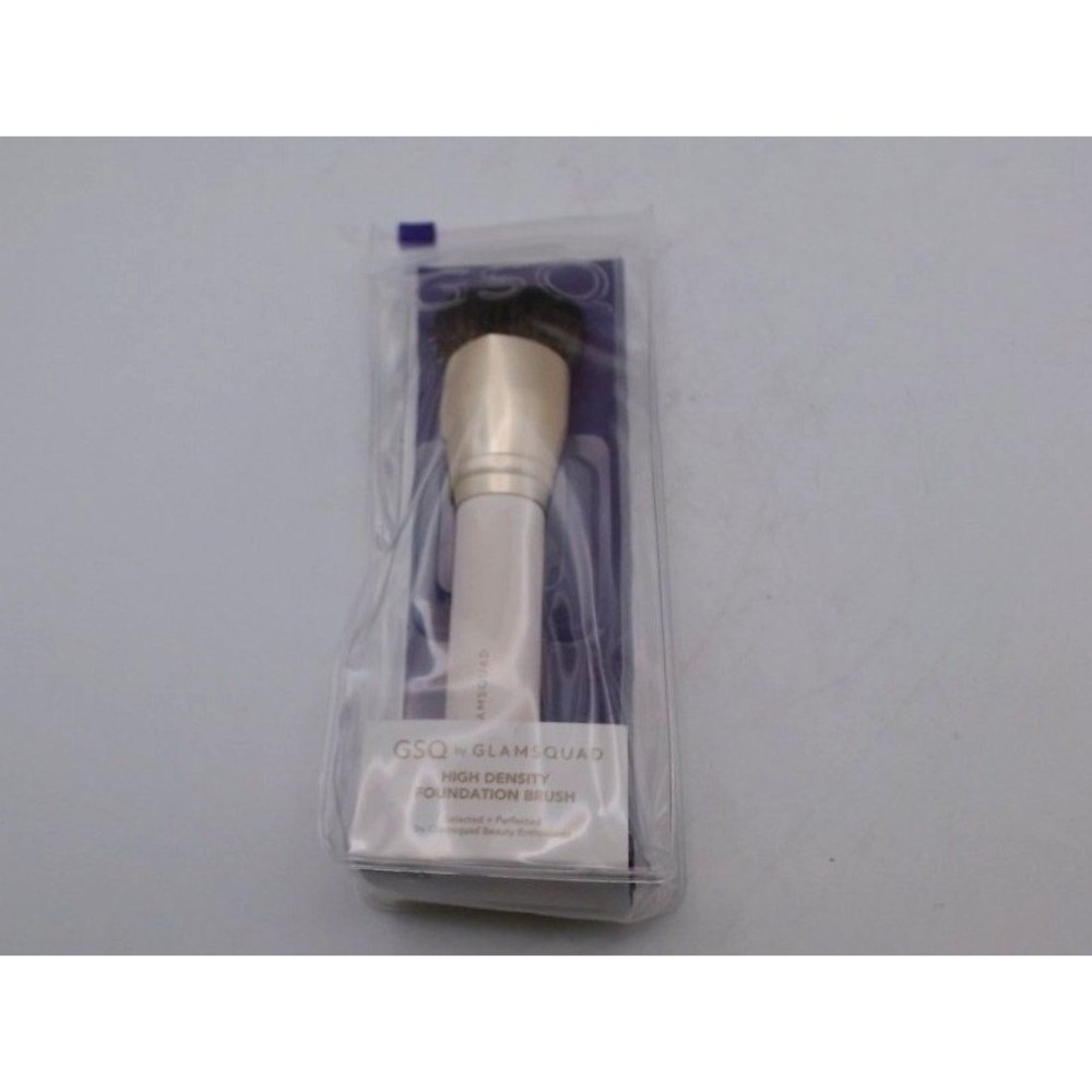 GSQ by Glamsquad - High Density Foundation Brush, BRAND NEW IN PACKAGE